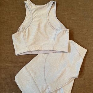 LILAC Outdoor Voices 3/4 Warmup Leggings (M) and Athena Crop Top (S)